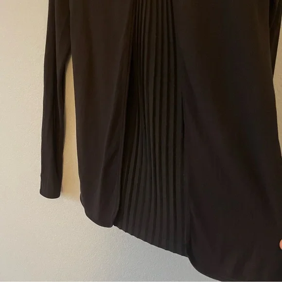 Lululemon Making Moves Pleated Back Rulu Black Long Sleeve Shirt - Picture 11 of 12